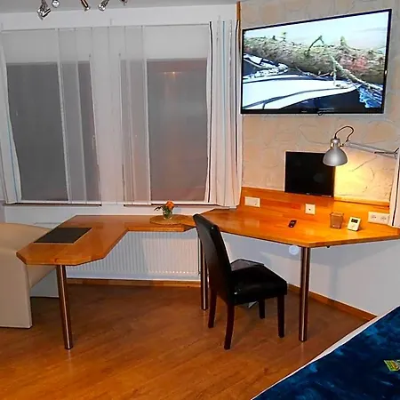 Warum Ins Aparthotel 3*