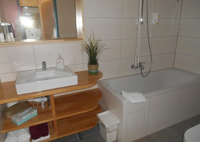 Warum Ins Апарт-отель