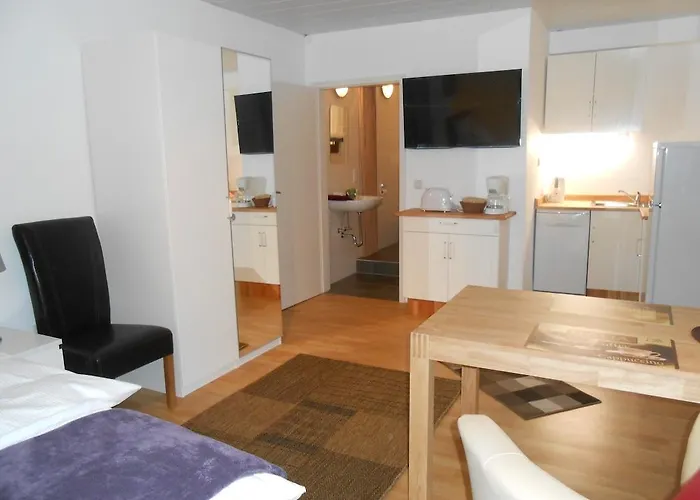 Warum Ins 3* Неккарзульм